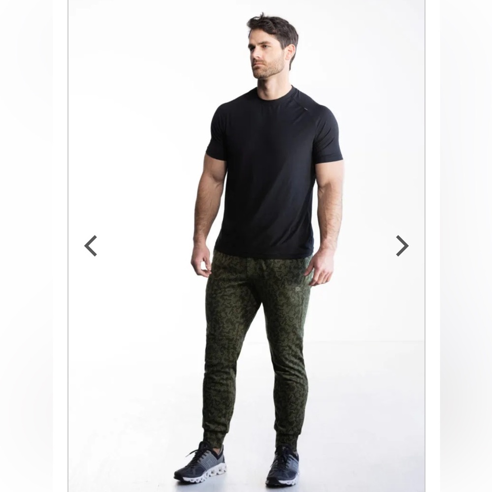 Alexo Athletica Springfield Armory Concealed Carry Joggers Green Camo Large